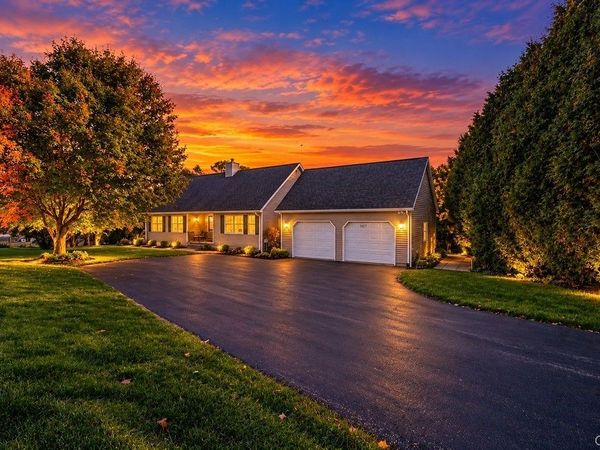 1527 Middle Road , Oneida, NY 13421