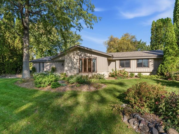 8840 Greenhill Ln, Greendale, WI 53129
