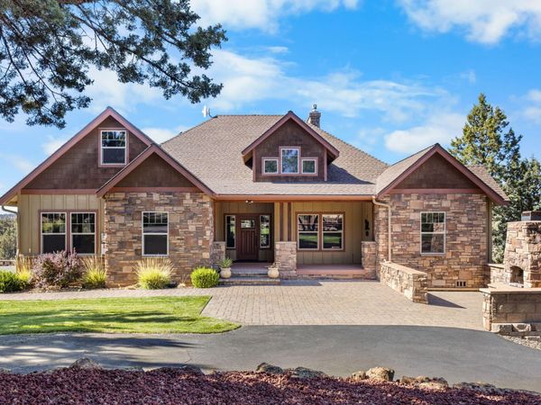 16030 SW Canyon View Place, Terrebonne, OR 97760