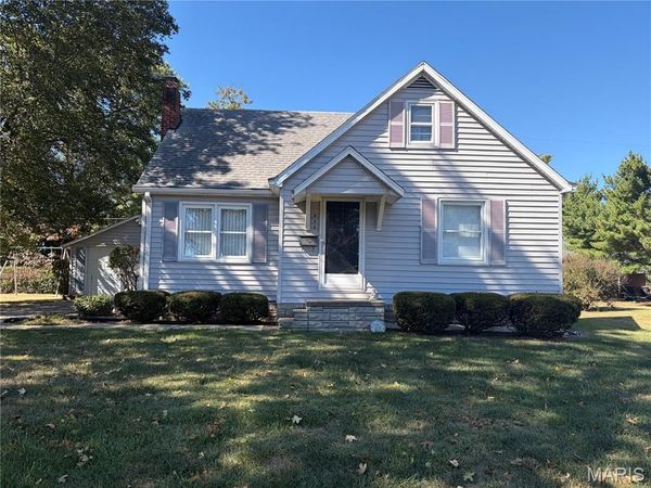 432 East Drive , Marissa, IL 62257