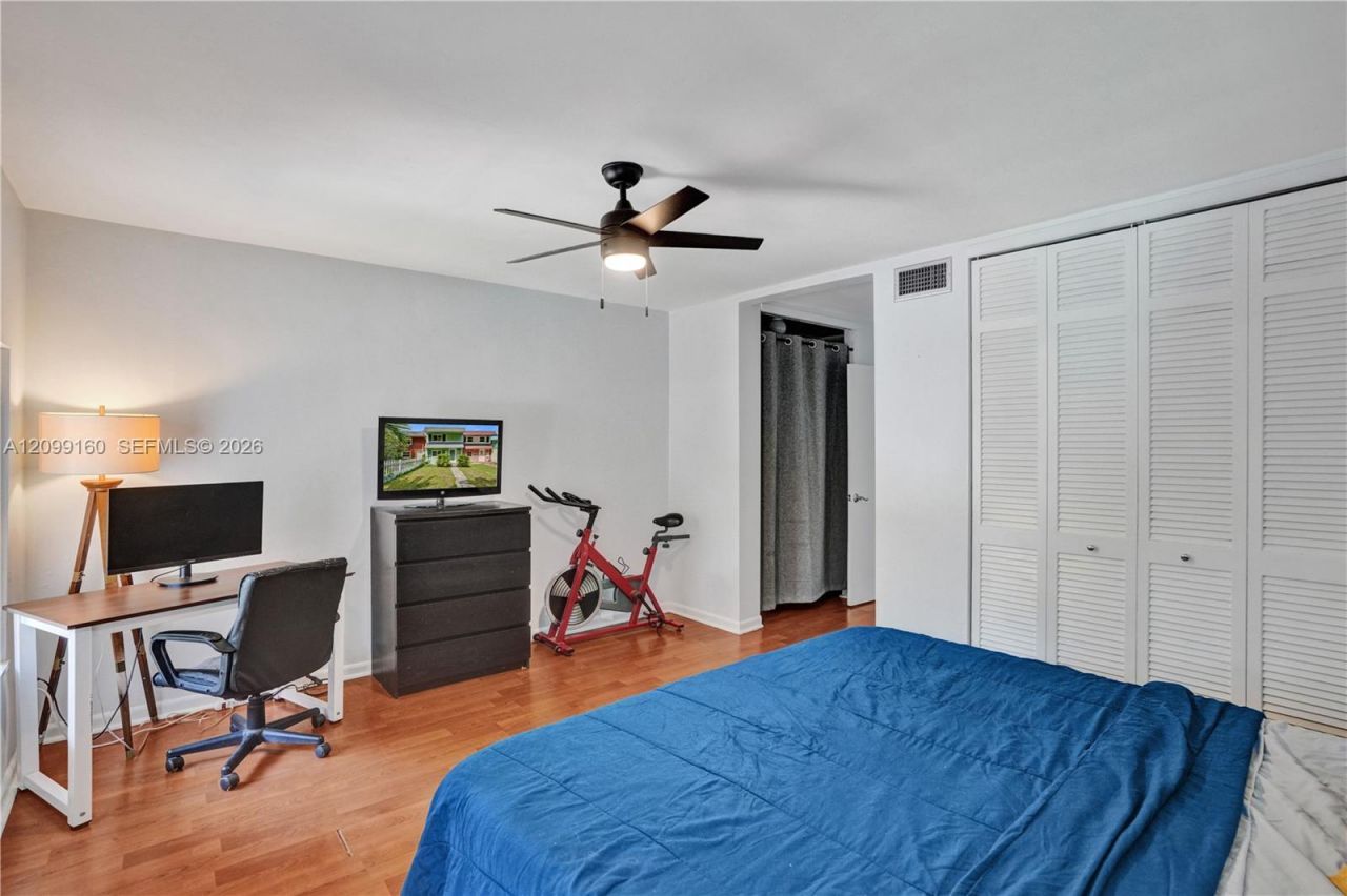 1719 NE 142nd St , North Miami, FL 33181 Photo