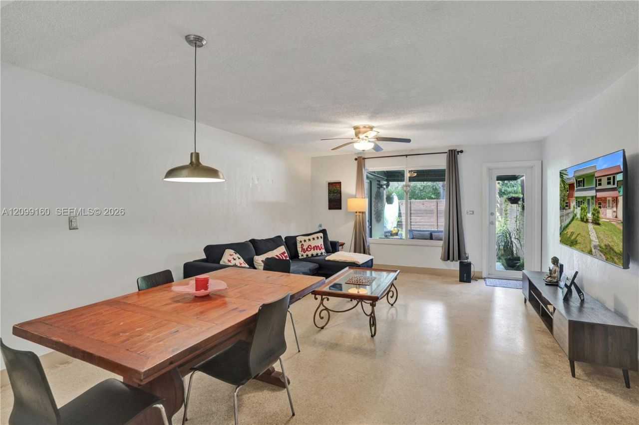 1719 NE 142nd St , North Miami, FL 33181 Photo