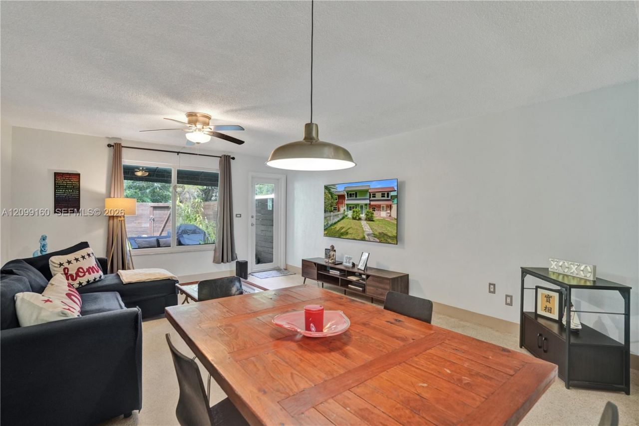 1719 NE 142nd St , North Miami, FL 33181 Photo