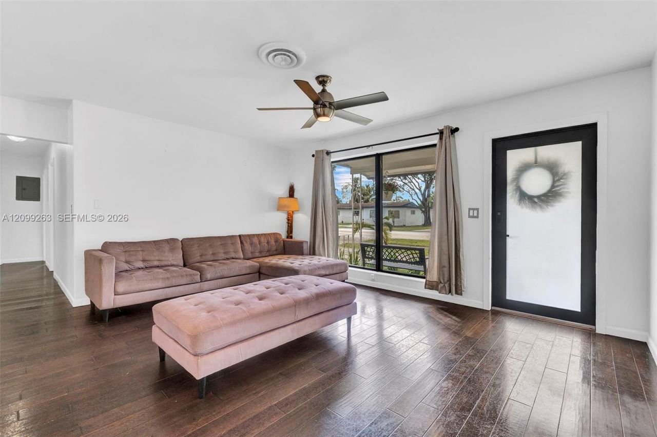 4005 Johnson St, Hollywood, FL 33021 Photo