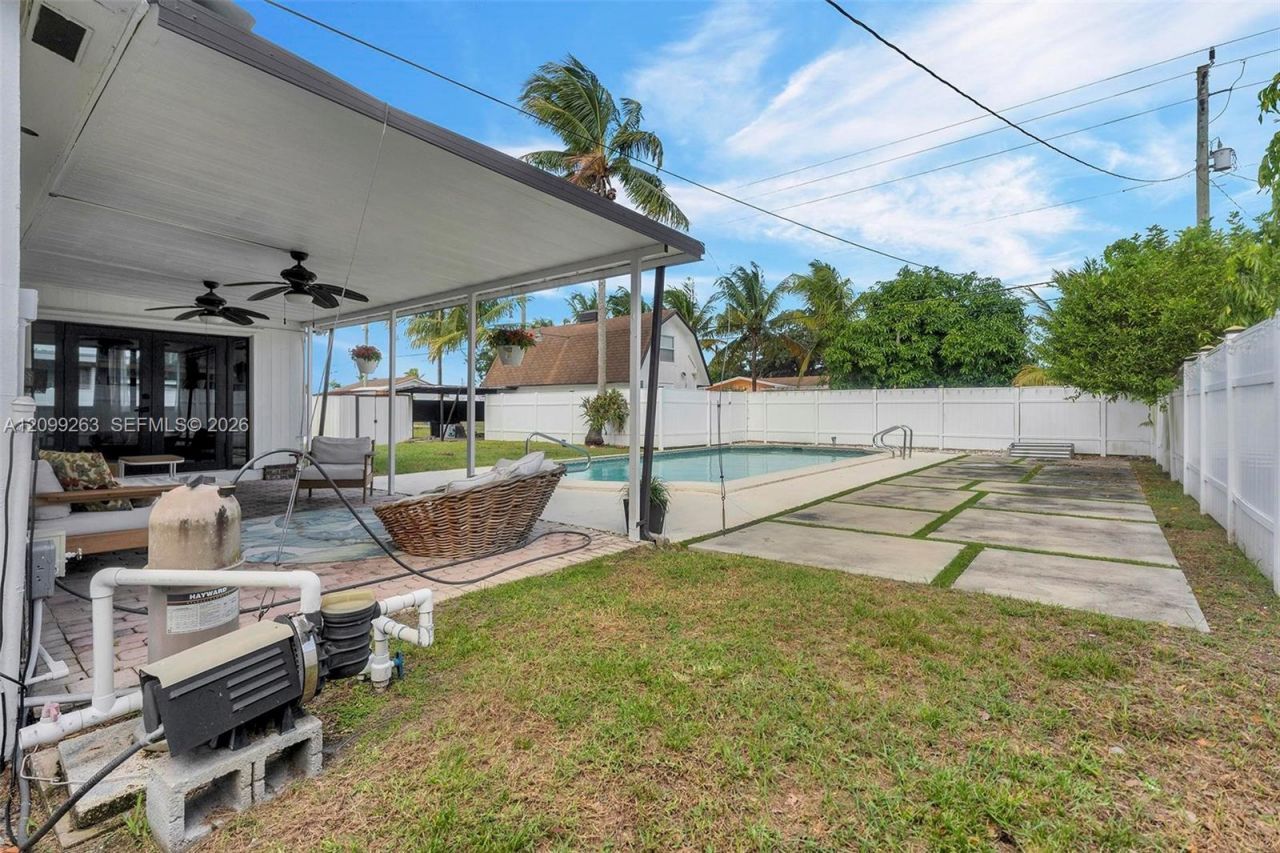 4005 Johnson St, Hollywood, FL 33021 Photo