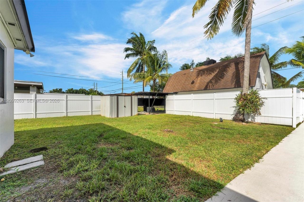 4005 Johnson St, Hollywood, FL 33021 Photo