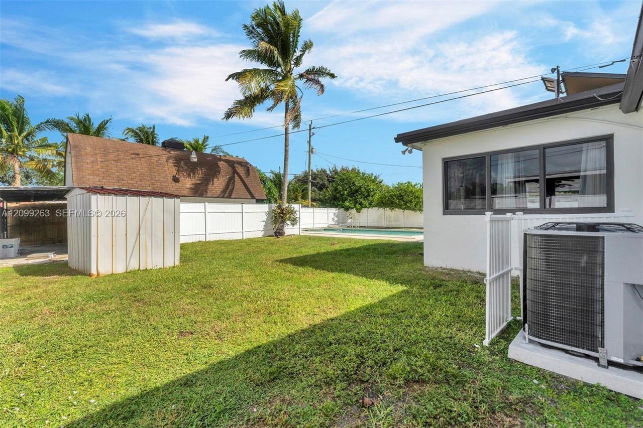 4005 Johnson St, Hollywood, FL 33021 Photo