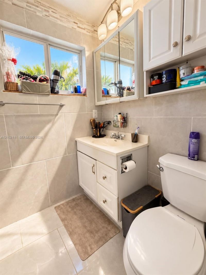 4919 NW 52nd St , Tamarac, FL 33319 Photo