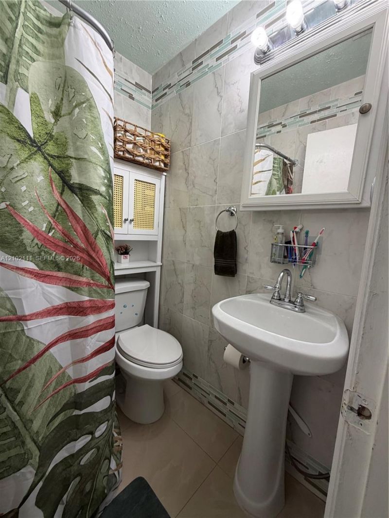4919 NW 52nd St , Tamarac, FL 33319 Photo