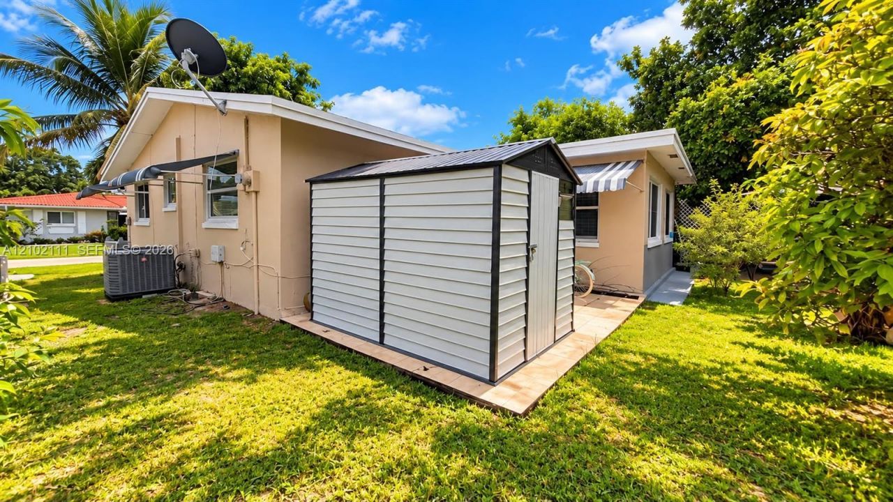 4919 NW 52nd St , Tamarac, FL 33319 Photo
