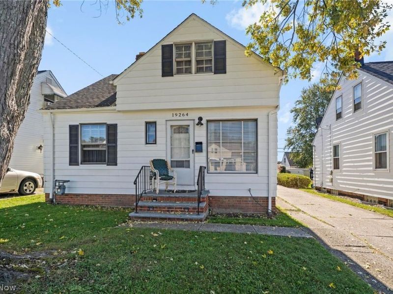 19264 Stockton Avenue, Maple Heights, OH 44137 Photo 2