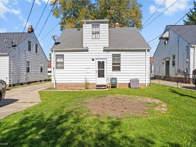 19264 Stockton Avenue, Maple Heights, OH 44137 Photo 30