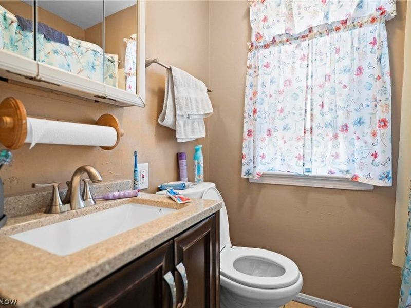 19264 Stockton Avenue, Maple Heights, OH 44137 Photo 7