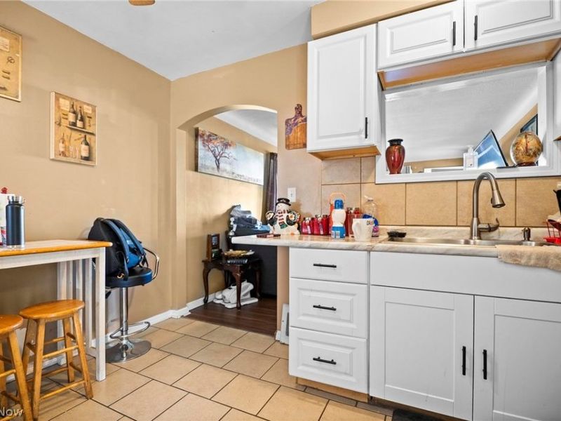 19264 Stockton Avenue, Maple Heights, OH 44137 Photo 9