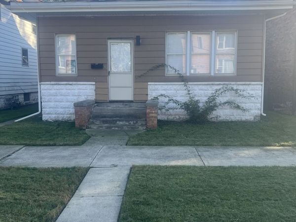 8 W 137th Place, Riverdale, IL 60827