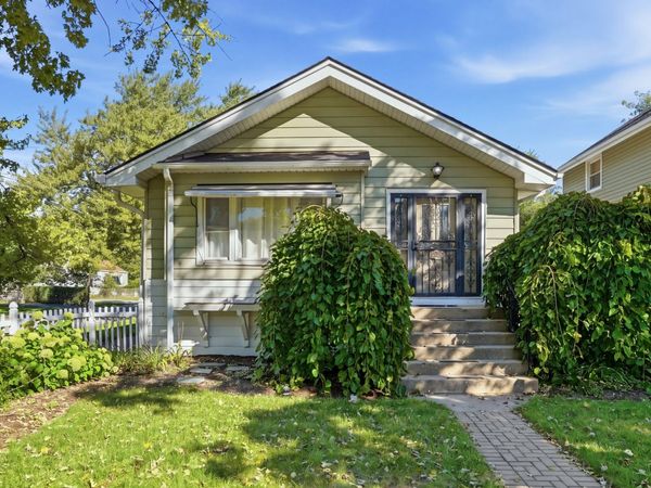 1024 Highland Avenue , Waukegan, IL 60085