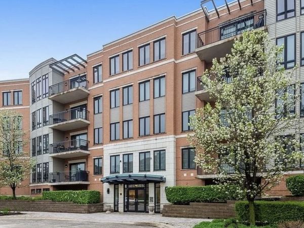 145 S York Street , Unit 328, Elmhurst, IL 60126