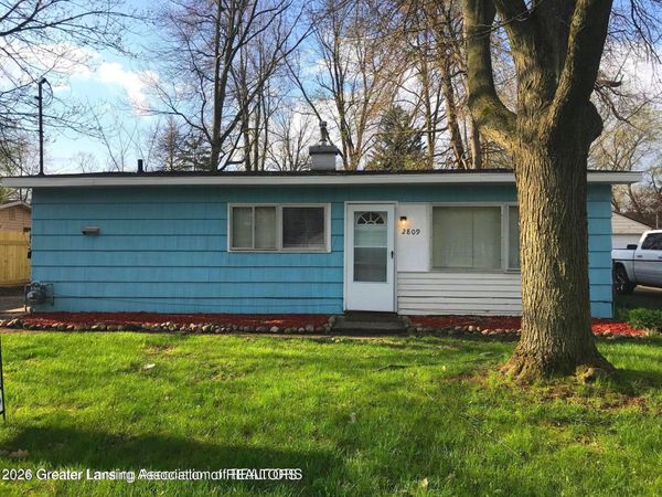 2809 Fielding Drive, Lansing, MI 48911