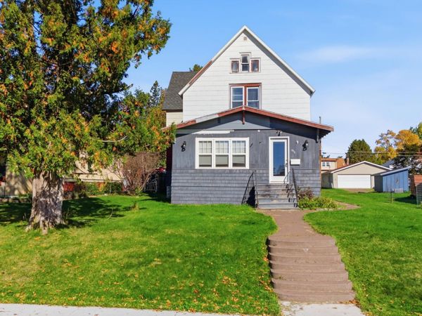 911 10th Avenue, Two Harbors, MN 55616