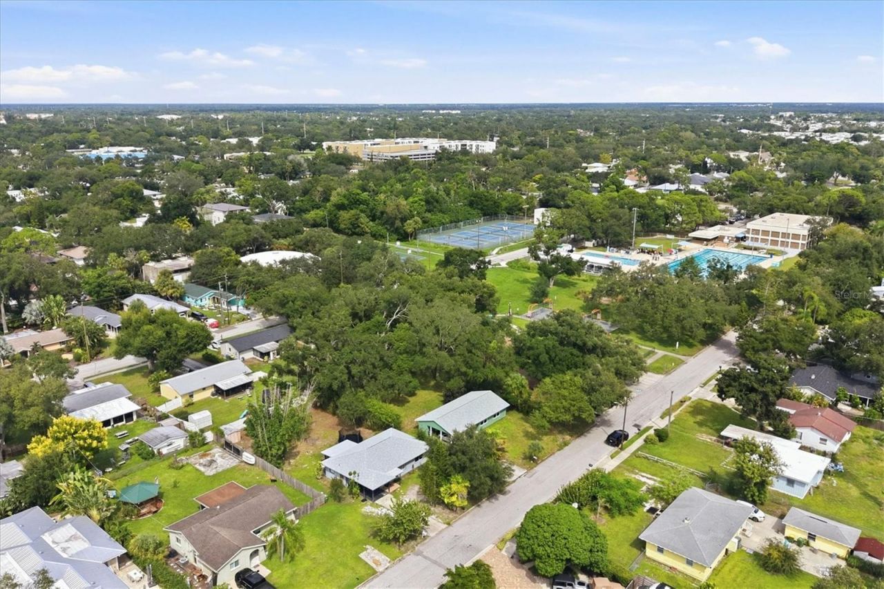 2533 Hawthorne Street , Sarasota, FL 34239 Photo