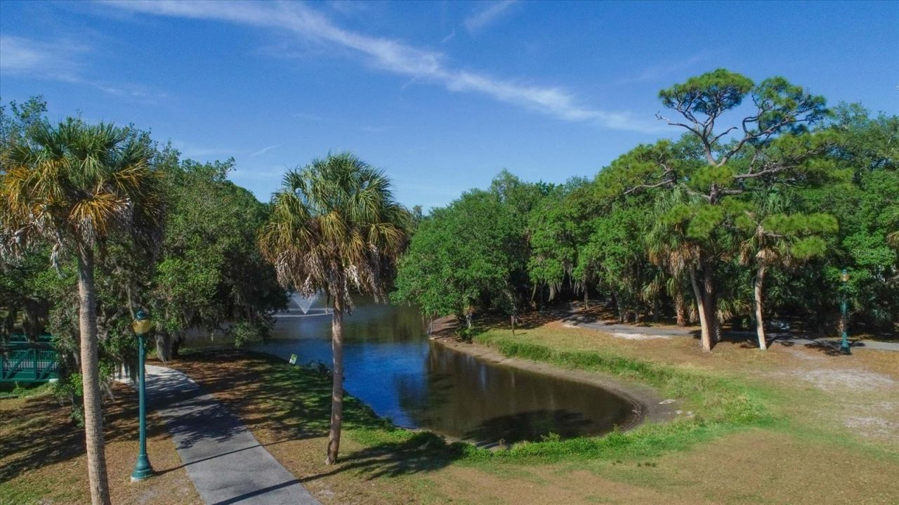 2533 Hawthorne Street , Sarasota, FL 34239 Photo