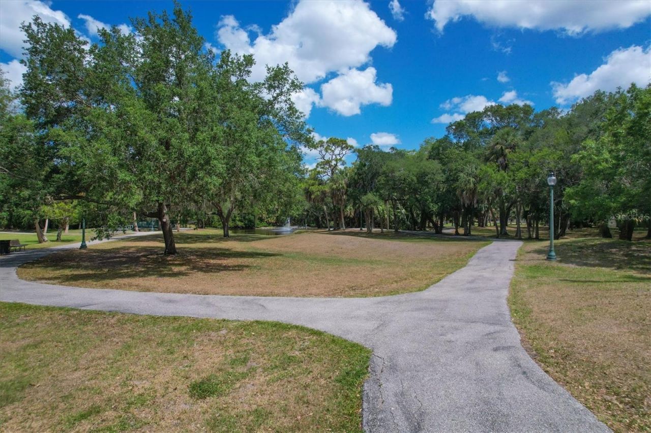 2533 Hawthorne Street , Sarasota, FL 34239 Photo