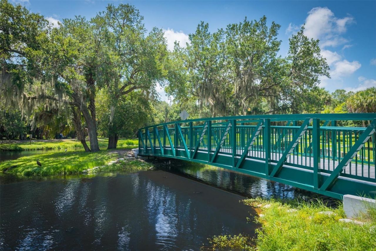 2533 Hawthorne Street , Sarasota, FL 34239 Photo