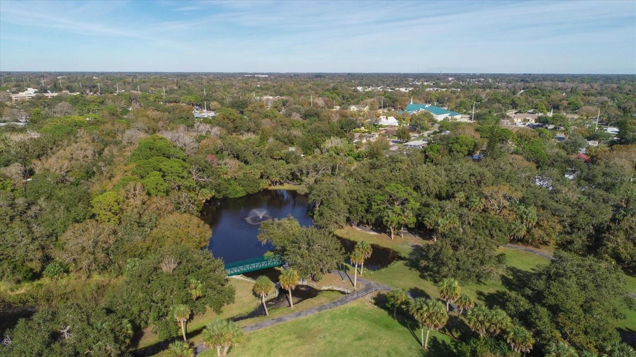 2533 Hawthorne Street , Sarasota, FL 34239 Photo