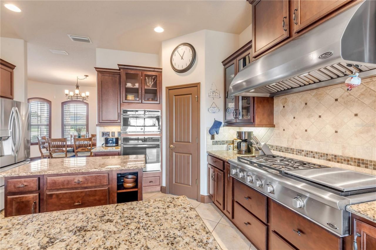 574 Luna Bella Lane, New Smyrna Beach, FL 32168 Photo