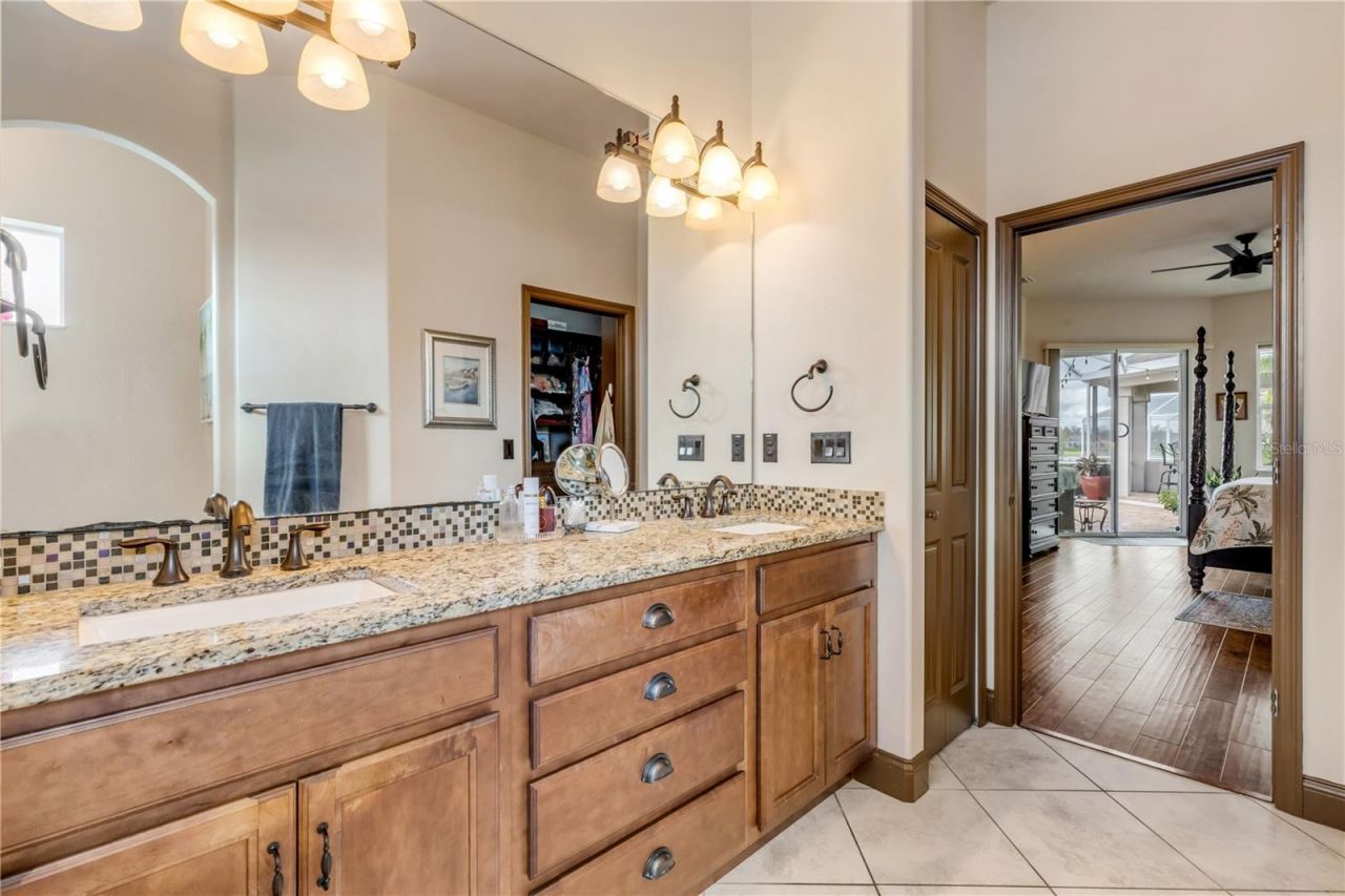 574 Luna Bella Lane, New Smyrna Beach, FL 32168 Photo