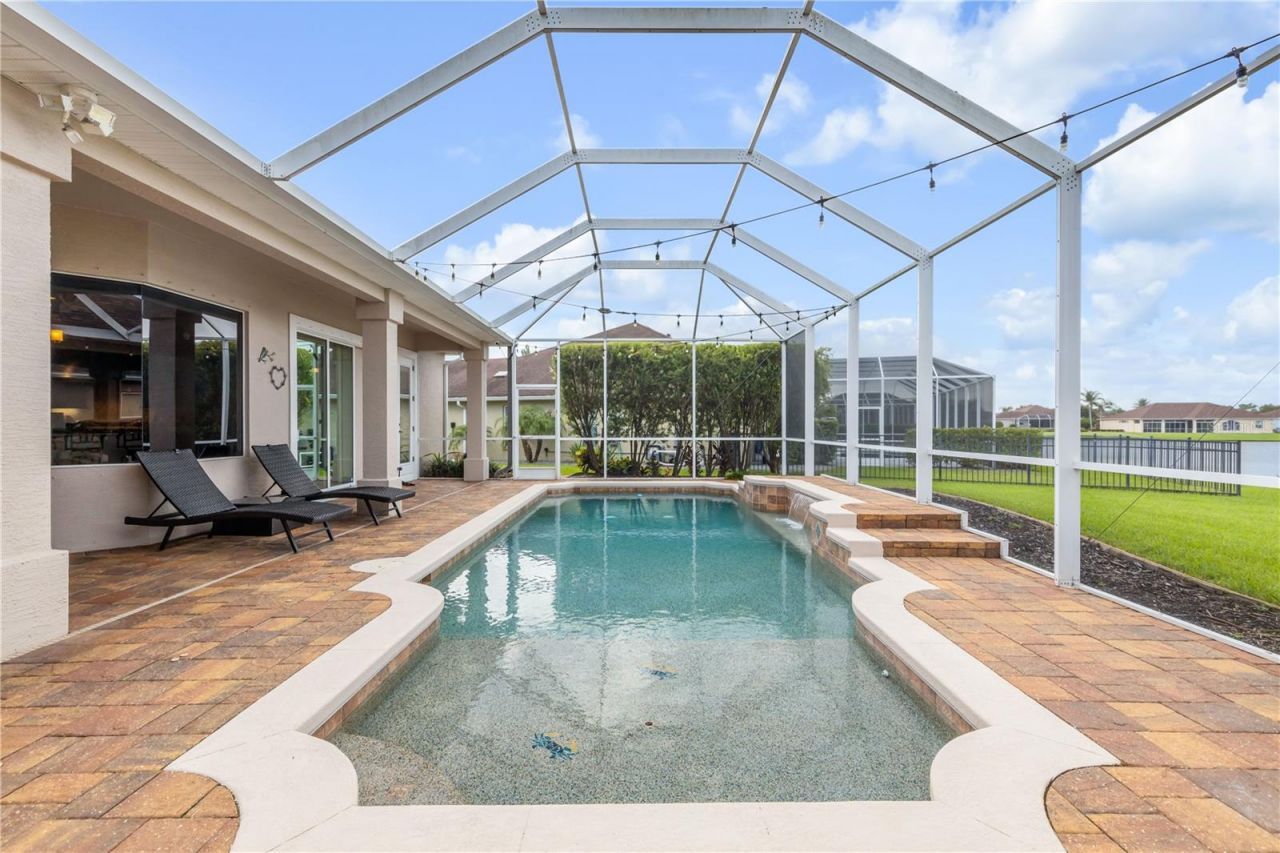574 Luna Bella Lane, New Smyrna Beach, FL 32168 Photo