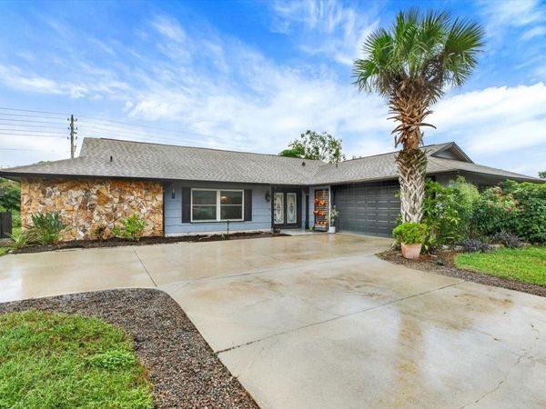 13100 WESTERN CIRCLE , HUDSON, FL 34667