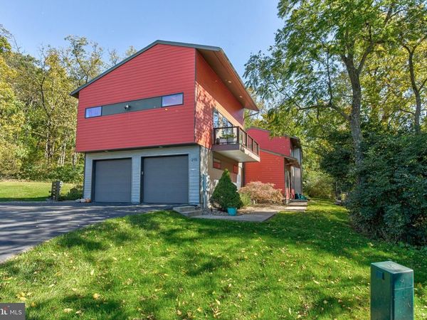 210 MEADOWVIEW DRIVE , STATE COLLEGE, PA 16801