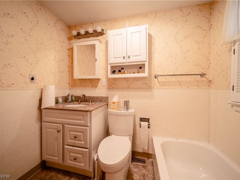 117 Smucker Street, Orrville, OH 44667 Photo 17
