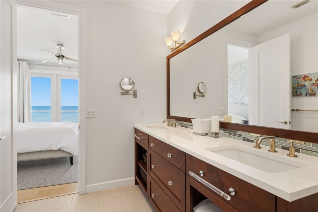 9440 Doubloon Drive , Vero Beach, FL 32963 Photo