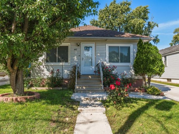 917 Mason Avenue , Aurora, IL 60506