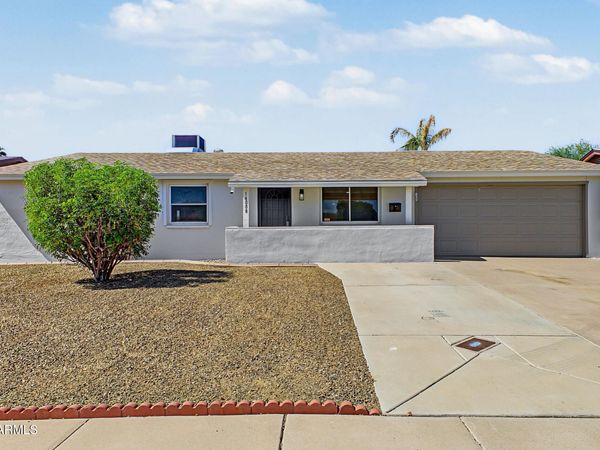14008 N 37th Place, Phoenix, AZ 85032