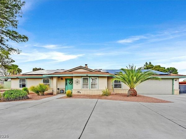 6824 Adobe Court, Las Vegas, NV 89146