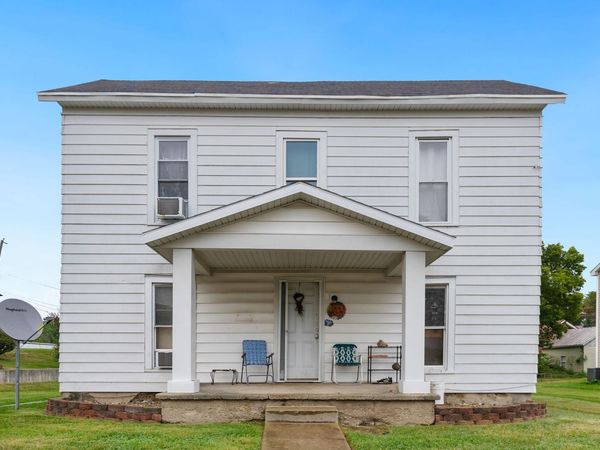 108 N Washington Street, Pierceton, IN 46562
