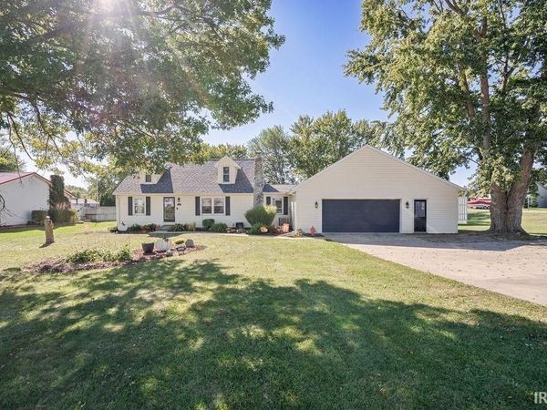 1021 E MERIDIAN Street, Sharpsville, IN 46068