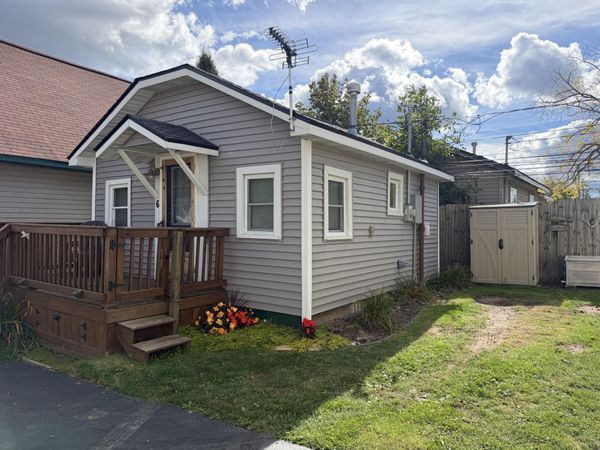 6344 W Houghton Lake Drive, Houghton Lake, MI 48629