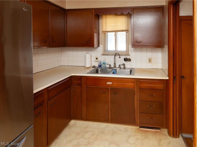 4526 W 154th Street, Cleveland, OH 44135 Photo 3