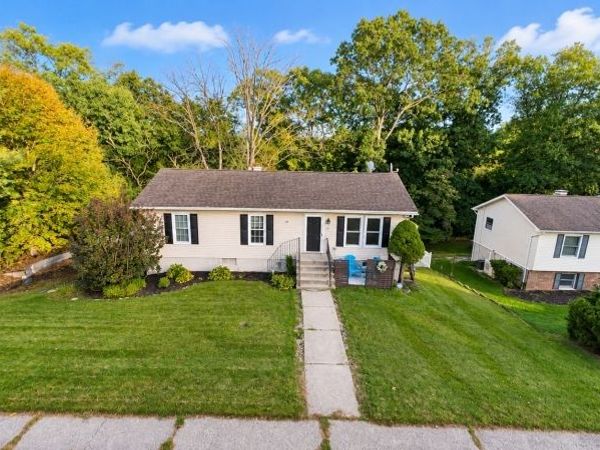 27 Birch Dr, Newton, NJ 07860
