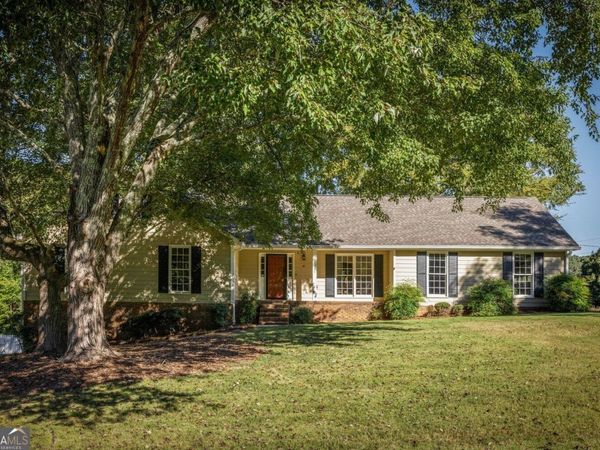 5011 Stones Crossing Drive SW, Lilburn, GA 30047
