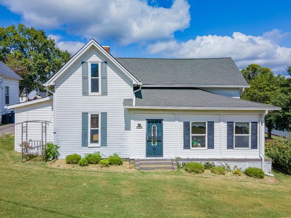 1945 Main St, Lynnville, TN 38472