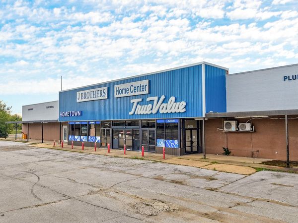 1115 Springfield Road , Ava, MO 65608