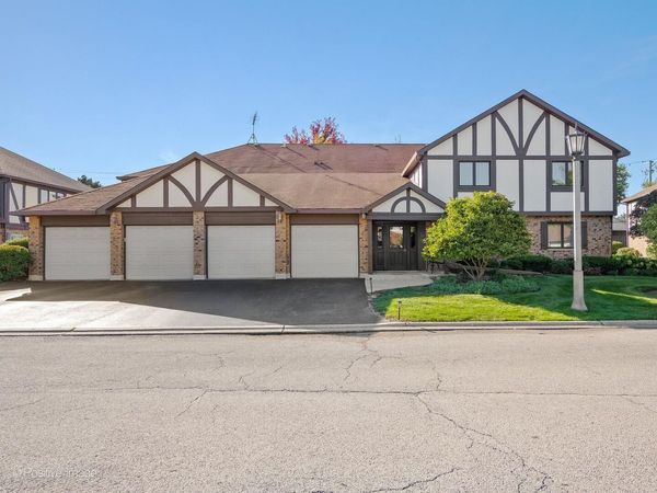 524 Banyon Lane , Unit D, La Grange, IL 60525