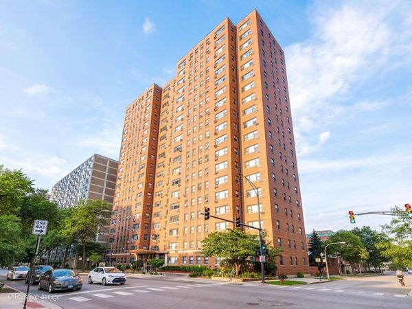 2909 N Sheridan Road , Unit 1907, Chicago, IL 60657