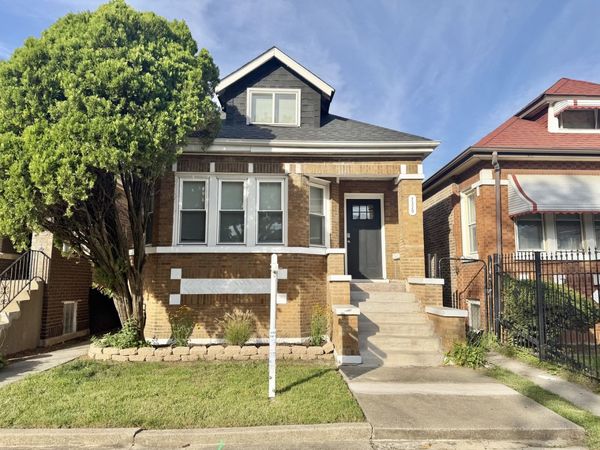 7320 S Oakley Avenue , Chicago, IL 60636