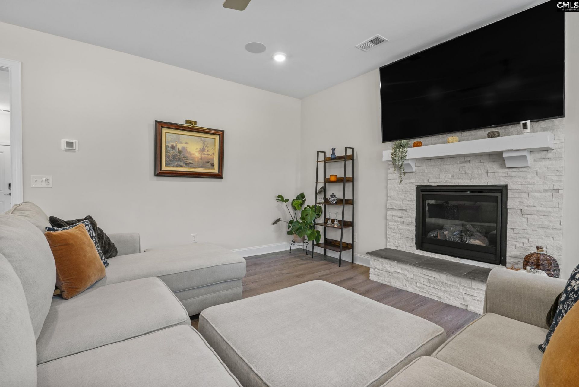 527 Radnor Hunt Court Photo 19